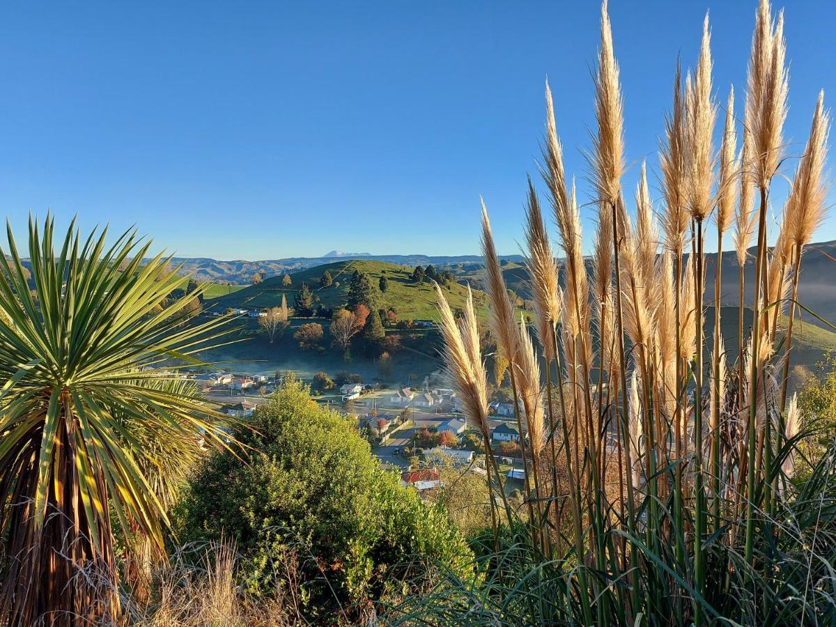 Duxhouse Bnb Taihape Eksteriør bilde
